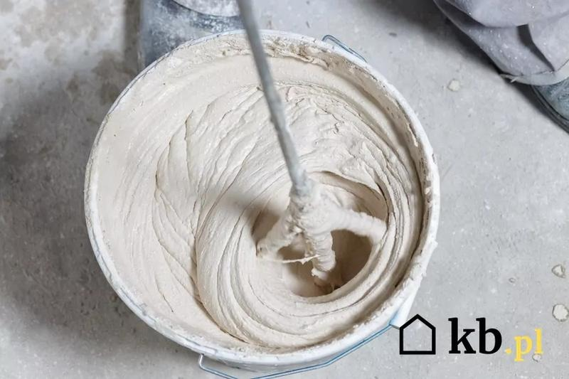 Co to jest zaprawa gipsowa? Zastosowanie, rodzaje i sposób użycia