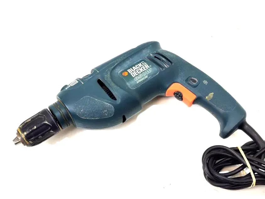 Demontaż głowicy Black & Decker