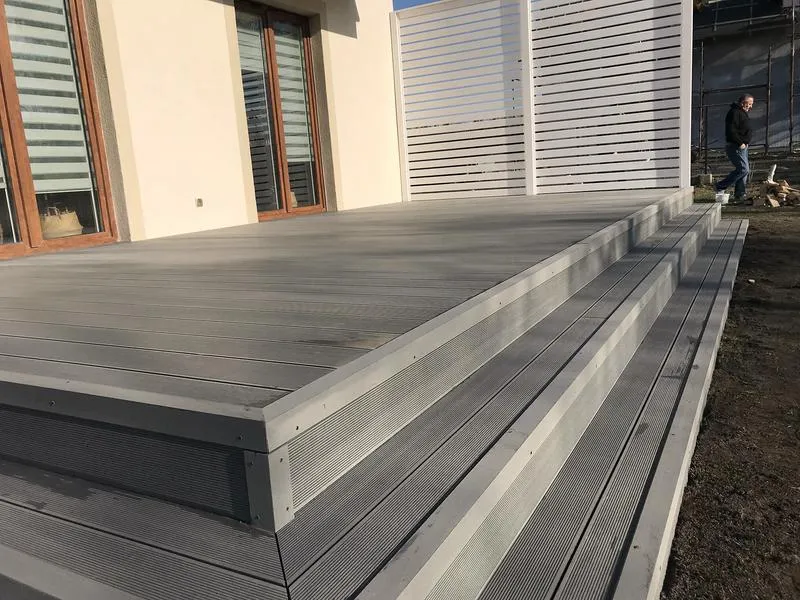 Deski tarasowe wybór materiału